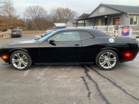 Used 2020 Dodge Challenger R/T image 8