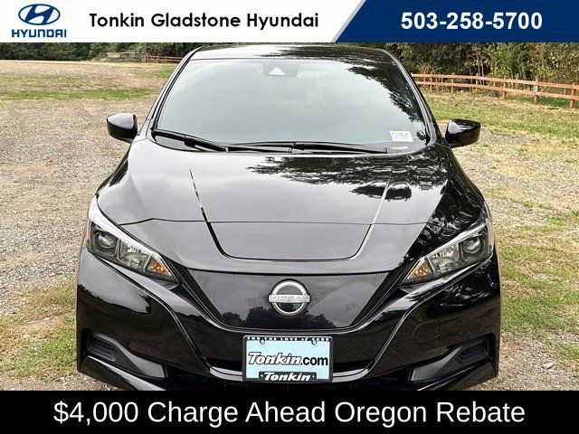Used 2025 Nissan Leaf S FWD image 3