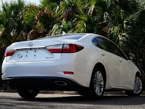 Used 2017 Lexus ES 350 image 5