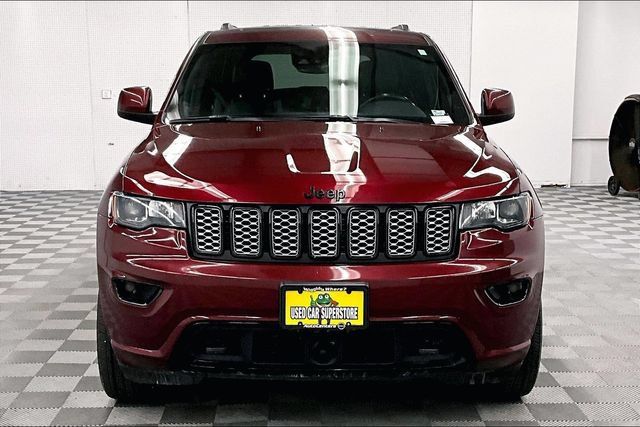 Used 2020 Jeep Grand Cherokee Altitude AWD/4WD image 4