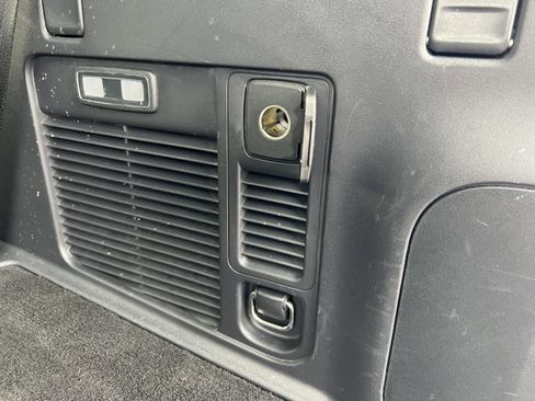 Used 2025 Ford Expedition Active image 54