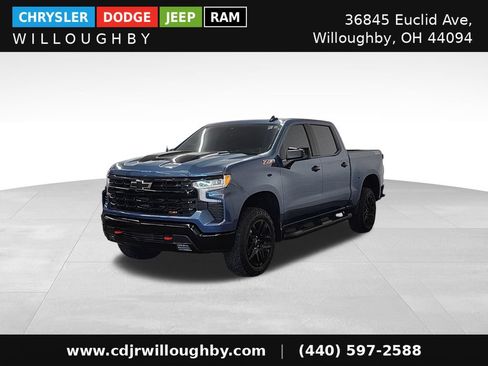 Used 2024 Chevrolet Silverado 1500 LT Trail Boss w/ Convenience Package II AWD/4WD image 1