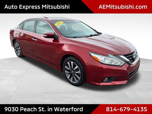 Used 2017 Nissan Altima 2.5 SL w/ Moonroof Package FWD image 1