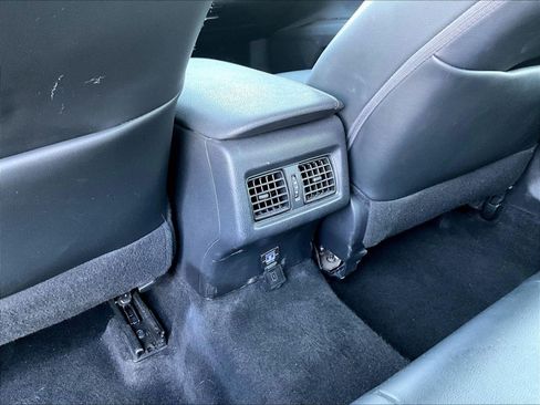 Used 2021 Toyota Camry XSE FWD image 10