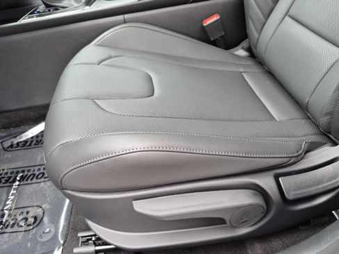 New 2026 Hyundai Elantra SEL Sport FWD image 19