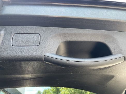 Used 2022 Kia Sorento S image 9