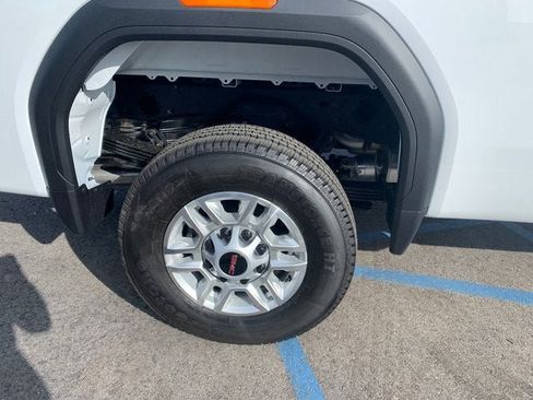 New 2026 GMC Sierra 2500 SLE w/ SLE Value Package; image 5