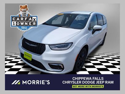 Used 2023 Chrysler Pacifica Touring-L