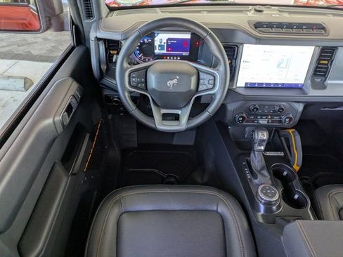 Used 2024 Ford Bronco Badlands image 13