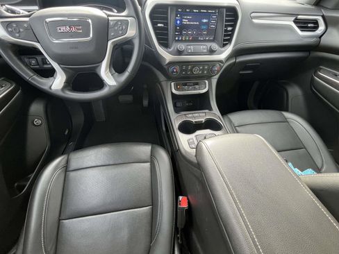 Used 2023 GMC Acadia SLT image 18