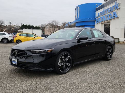 Used 2024 Honda Accord Sport image 1