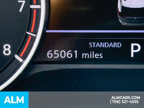 Used 2024 Nissan Rogue S FWD image 15