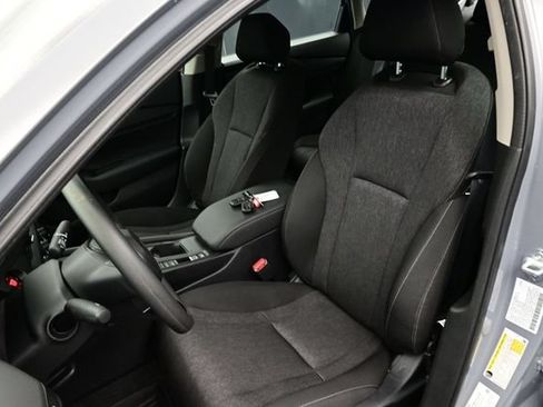 Certified 2025 Honda Accord SE image 17