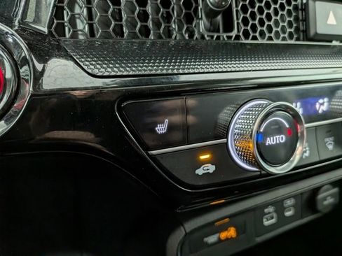 Used 2024 Honda CR-V EX-L image 11