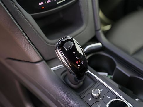 Used 2025 Cadillac XT5 Luxury image 20