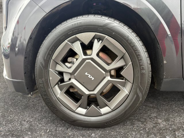 Certified 2025 Kia Carnival EX FWD image 14