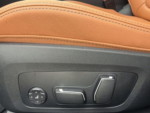 New 2026 BMW 330i Sedan w/ Premium Package RWD image 15