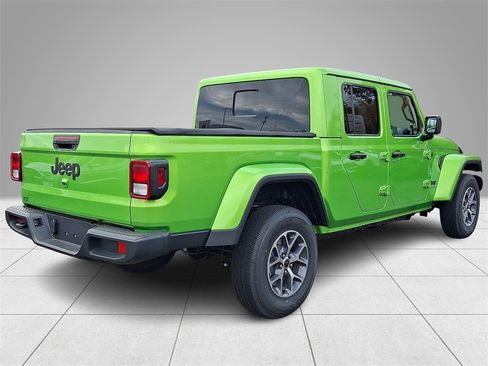 New 2025 Jeep Gladiator Sport image 3