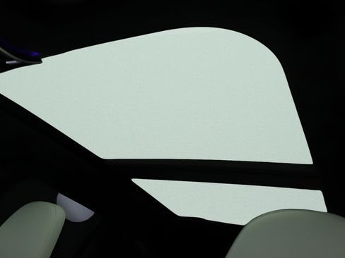 Certified 2023 Mercedes-Benz GLC 300 image 23