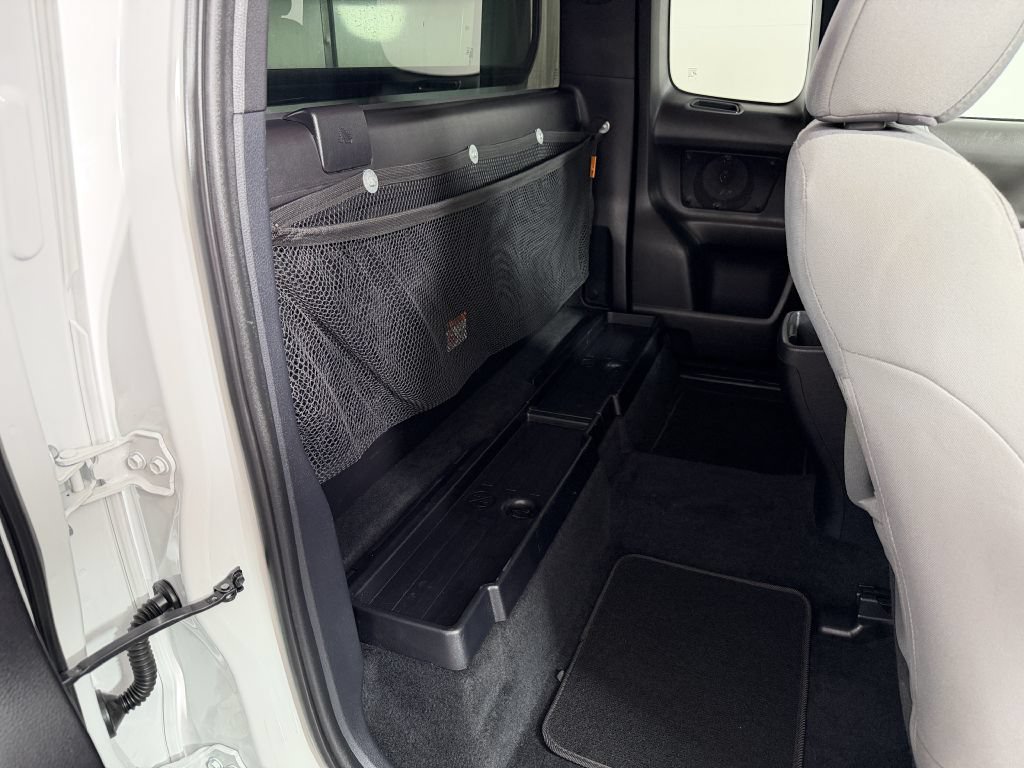 Used 2020 Toyota Tacoma SR RWD image 32