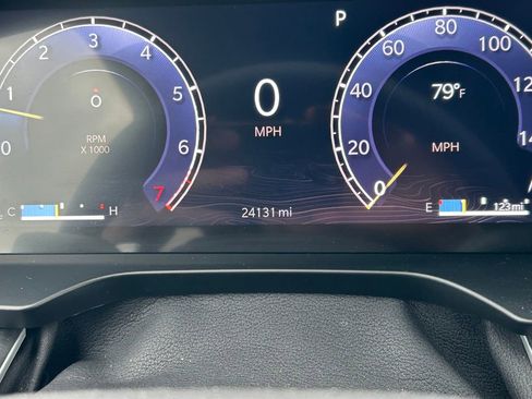 Used 2024 Jeep Grand Cherokee L Altitude AWD/4WD image 38