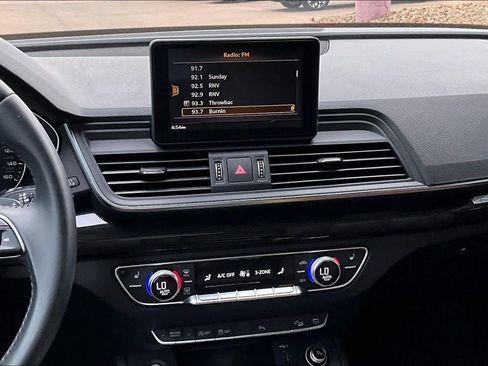 Used 2018 Audi Q5 Premium Plus w/ Premium Plus Package image 6