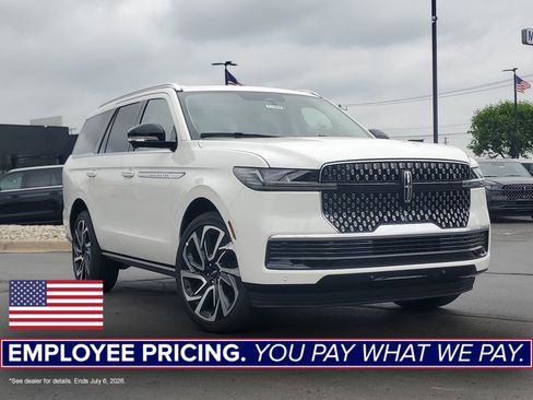 New 2026 Lincoln Navigator Reserve AWD/4WD image 1