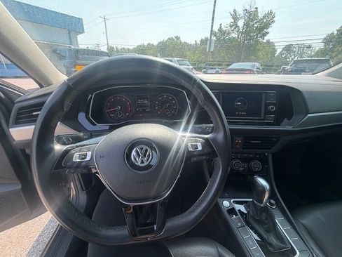 Used 2019 Volkswagen Jetta SE FWD image 10