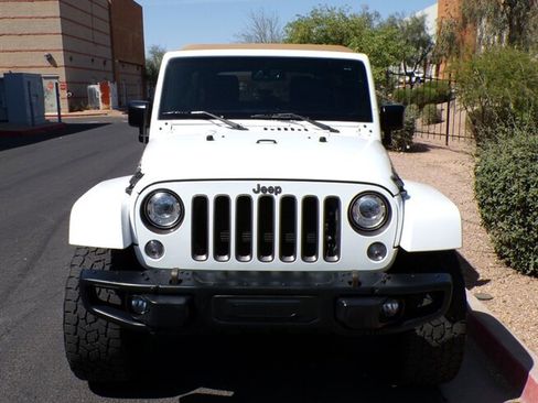 Used 2018 Jeep Wrangler Unlimited Sport AWD/4WD image 2