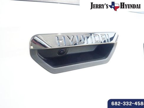 Used 2022 Hyundai Santa Cruz Limited AWD/4WD image 21