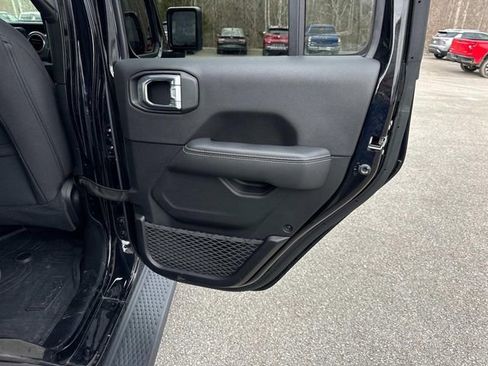 Used 2023 Jeep Wrangler Sahara w/ Cold Weather Group image 20