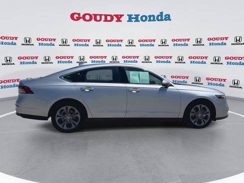 Certified 2023 Honda Accord EX image 9