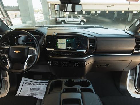 Used 2024 Chevrolet Silverado 2500 LT image 23