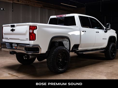Used 2022 Chevrolet Silverado 2500 LTZ w/ LTZ Plus Package image 10
