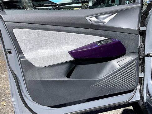 New 2026 Volkswagen ID.4 Pro image 10
