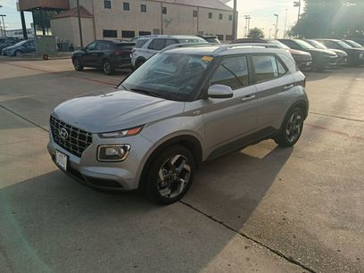 Used 2025 Hyundai Venue SEL