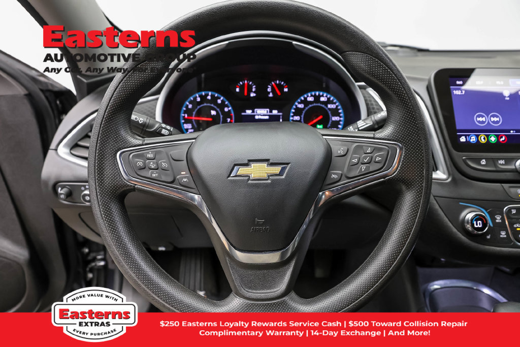 Used 2023 Chevrolet Malibu LT FWD image 11