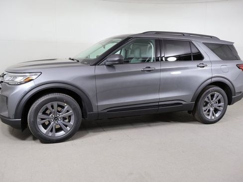 New 2026 Ford Explorer Active w/ Active Comfort Package image 8