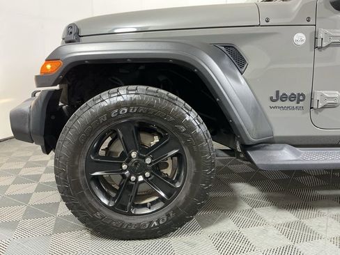 Used 2019 Jeep Wrangler Unlimited Sport image 10