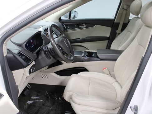 Used 2019 Lincoln Nautilus Reserve FWD image 24