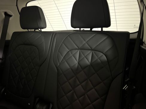 Used 2026 BMW X7 xDrive40i image 36