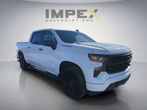 Used 2025 Chevrolet Silverado 1500 Custom w/ Turbomax Blackout Package AWD/4WD image 7