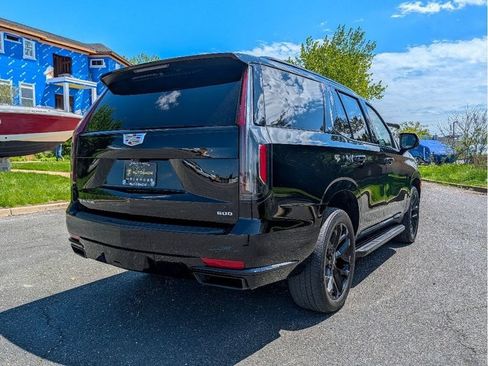 Used 2023 Cadillac Escalade Sport AWD/4WD image 9