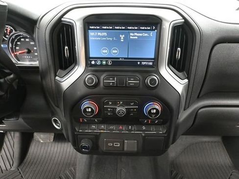 Used 2022 Chevrolet Silverado 1500 LT AWD/4WD image 36