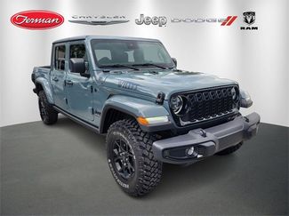 New 2025 Jeep Gladiator Sport video 1