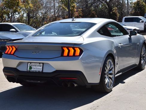 Certified 2025 Ford Mustang GT Premium image 8