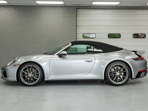 Used 2021 Porsche 911 Carrera image 4