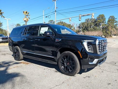 New 2026 GMC Yukon XL Denali w/ LPO, Floor Liner Package image 2