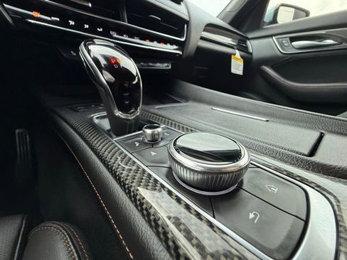 Used 2025 Cadillac CT5 V w/ Technology Package image 98