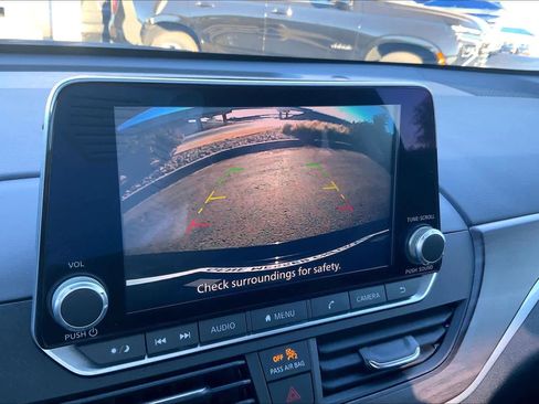 Used 2023 Nissan Altima 2.5 SV image 25